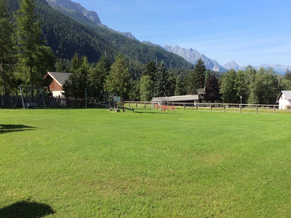 Pensiun Lischana Sent GR Exterior foto